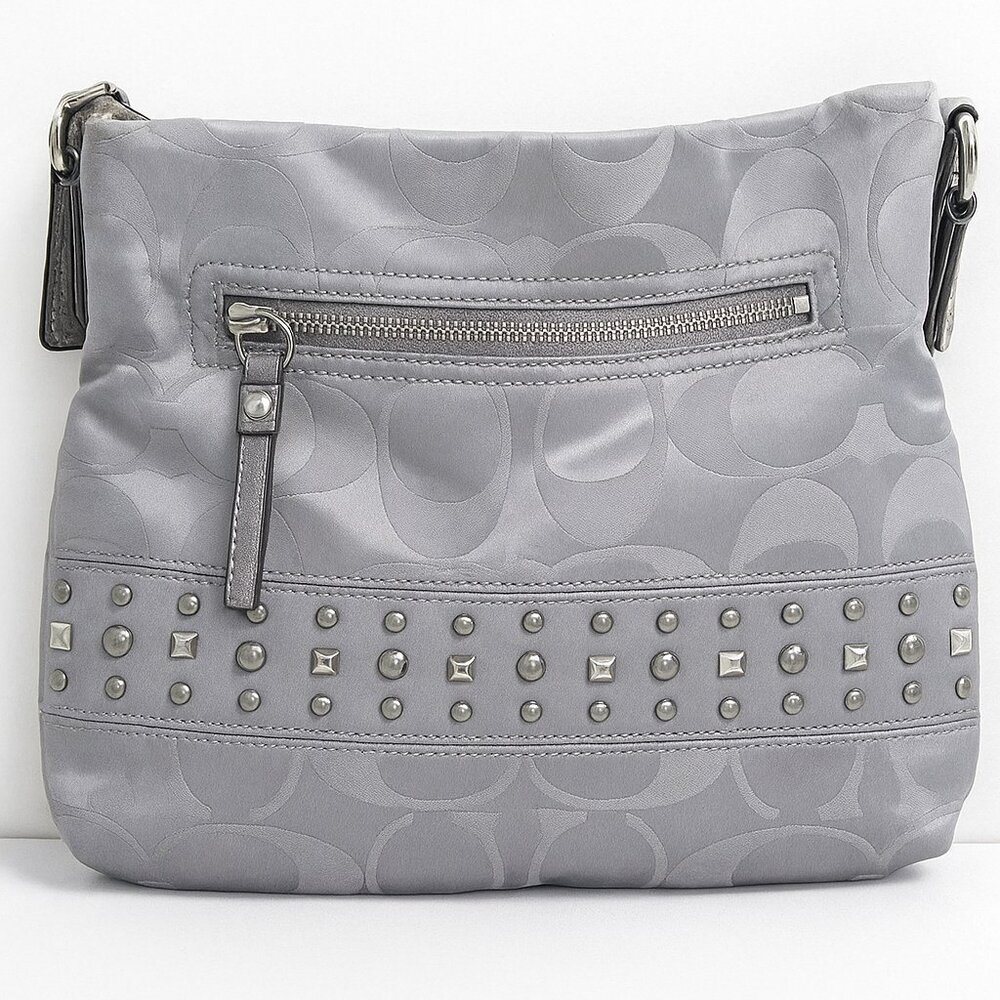 ✨ Authentic Coach Crossbody – Chic & Ready to Go! ✨